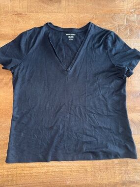 Banana Republic Black V-Neck Cotton Tee